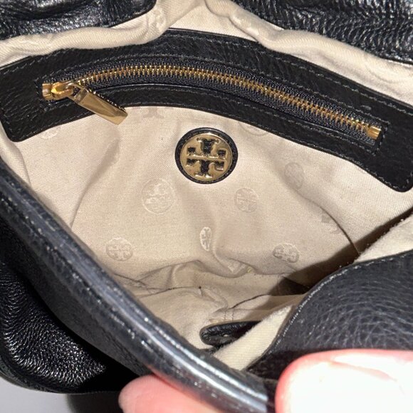 Tory Burch Amada Classic Flap Saddle Design Crossbody Bag - Picture 5 of 11